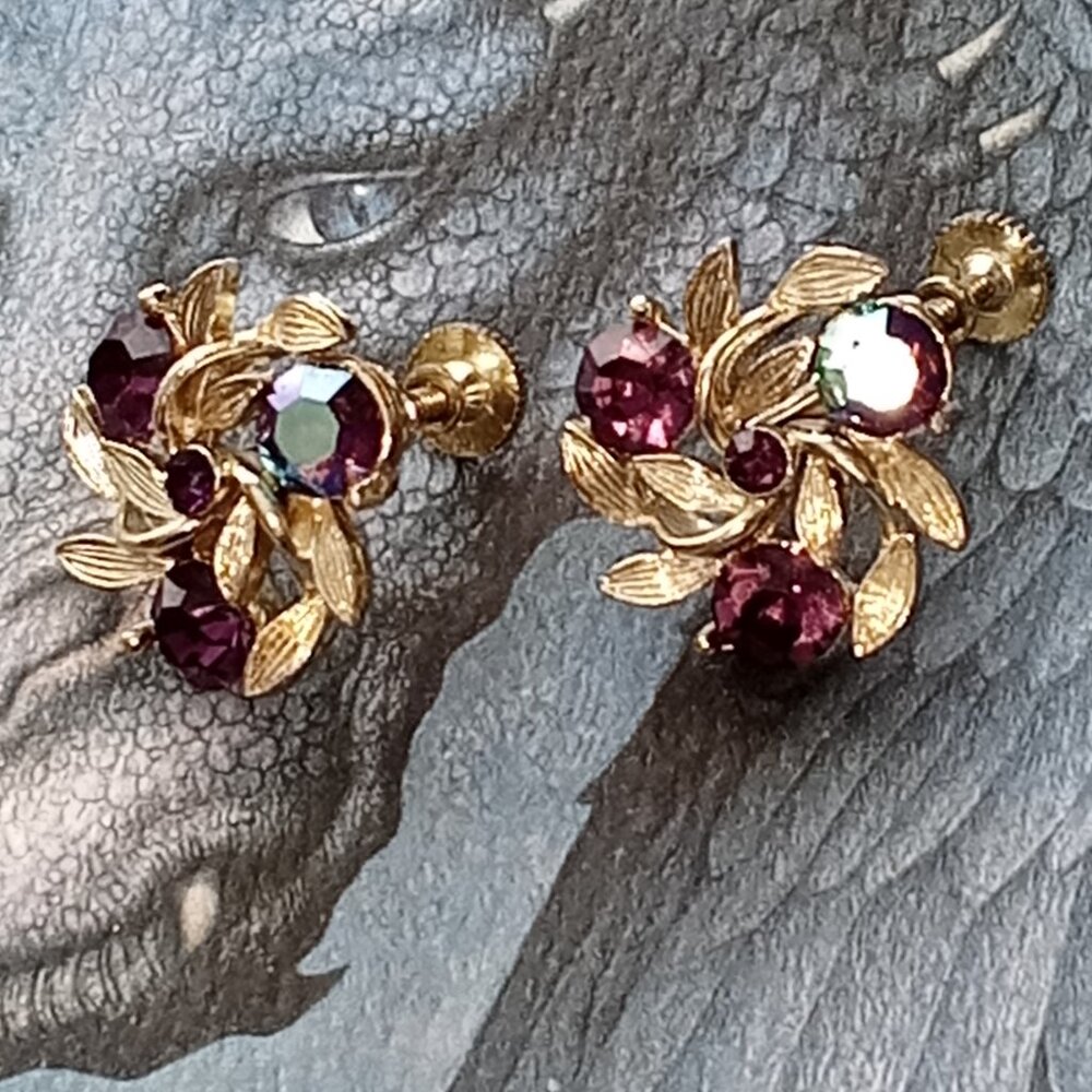 Lisner Aurora Borealis Earrings Vintage Screw Back Leaf Cluster Crystal Signed